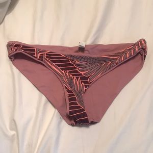 NWOT Maaji reversible swim bottoms